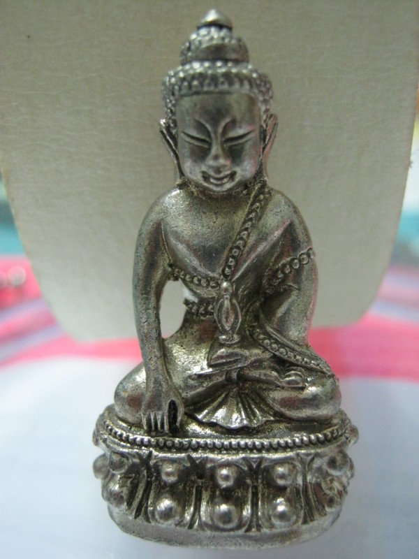 กริ่งรุ่นแรกหลวงพ่อจรัญ กล่องเดิม เนื้อนวะแก่เงิน