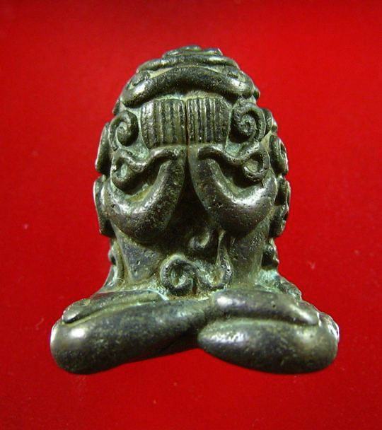 พระปิดตา เนื้อหามวลสารดี สวยไม่ทราบที่ครับ