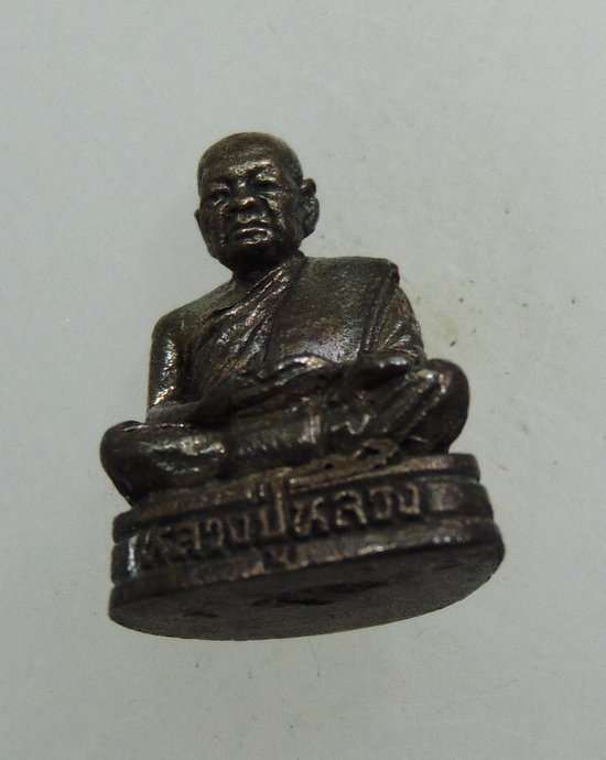 ๒๐ รูปหล่อหลวงปู่หลวง วัดคีรีสุบรรพต จ.ลําปาง