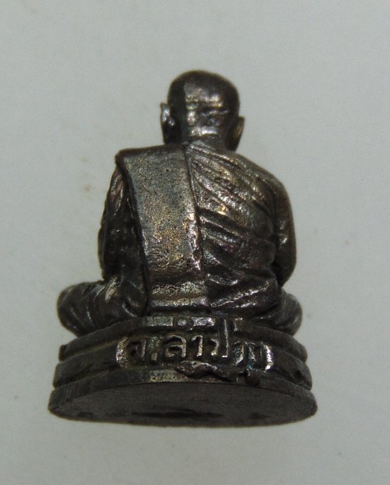 ๒๐ รูปหล่อหลวงปู่หลวง วัดคีรีสุบรรพต จ.ลําปาง