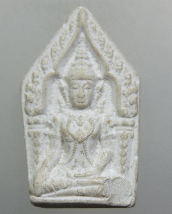 ๒๐ พระผงมหาจักรพรรดิ์หลวงตาม้า วัดถ้ำเมืองนะ จ เชียงใหม่