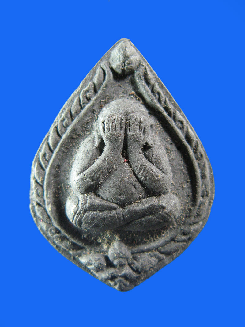 $ พระปิดตา หลวงพ่อพูลทรัพย์ วัดอ่างศิลา ชลบุรี อายุ ๗๐ ปี เนื้อผงว่าน