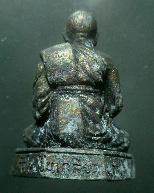 รูปหล่อหลวงพ่อสมพงษ์ วัดใหม่ปิ่นเกลียว นครปฐม