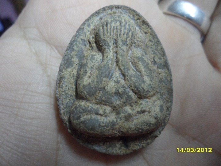 ช่วยชี้แนะหน่อยครับ